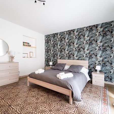 Historic Center Apartment - Catania Stays エクステリア 写真